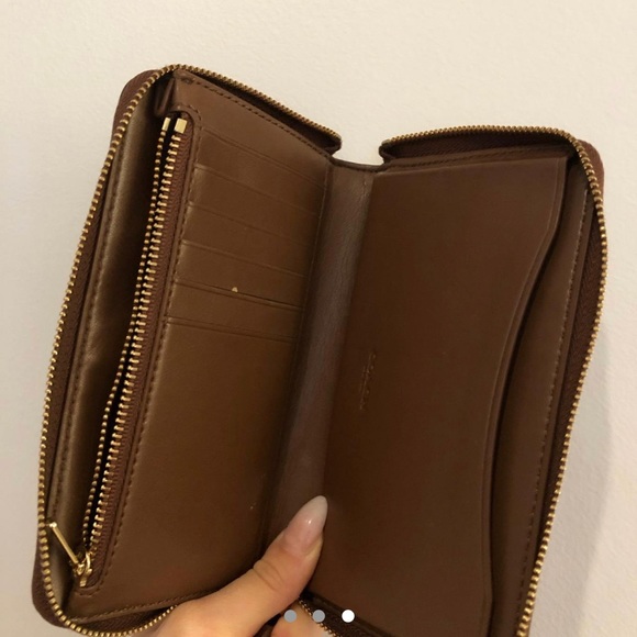 Coach Wallet - Picture 3 of 3